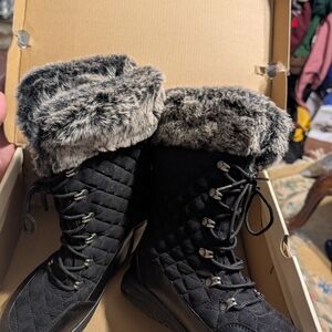 St. John's Bay Black Quilted Winter Boots with Faux Fur